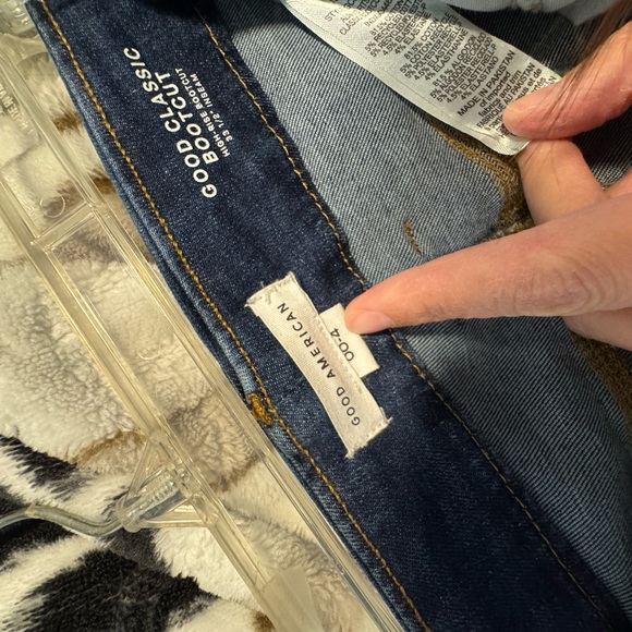 Good American Always Fits Good Classic Bootcut Jeans - Picture 5 of 6